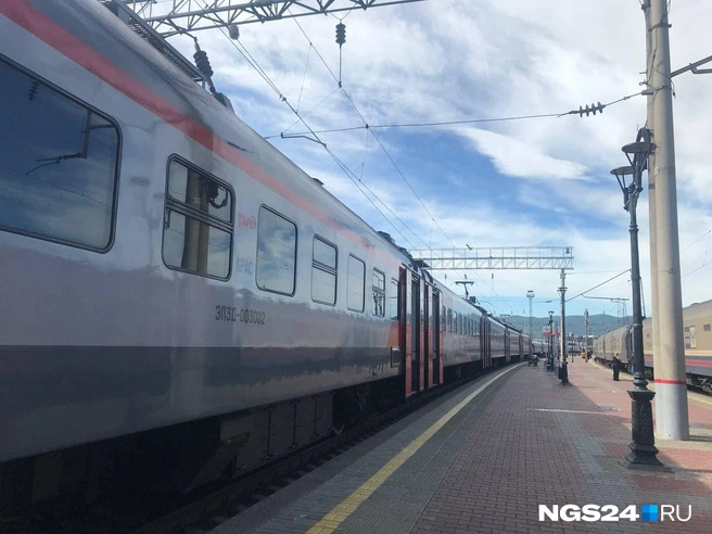С апреля этого года КрасЖД ввела норму бесплатного провоза спортинвентаря — велосипед разрешается провозить в тамбуре электрички | Источник: Татьяна Стриганова / NGS24.RU