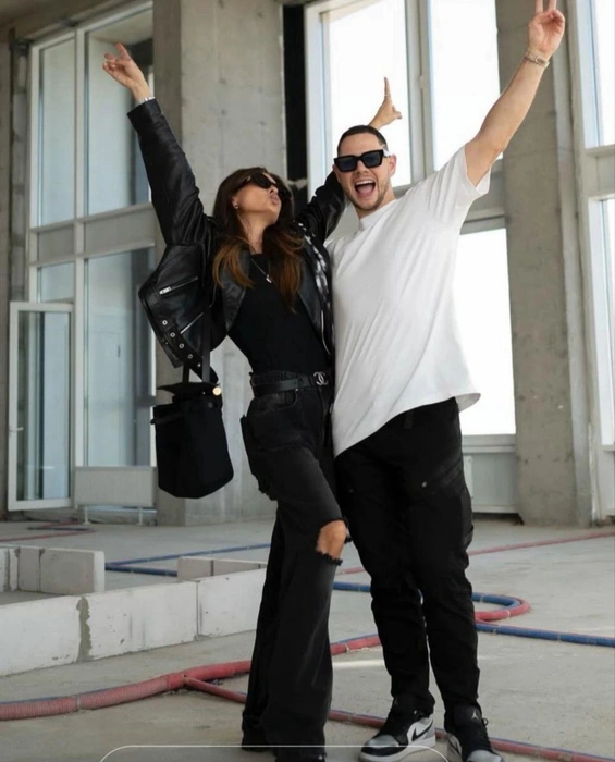 Кривцовы купили квартиру с черновой отделкой | Источник: YA_KRIVTSOVA / T.me