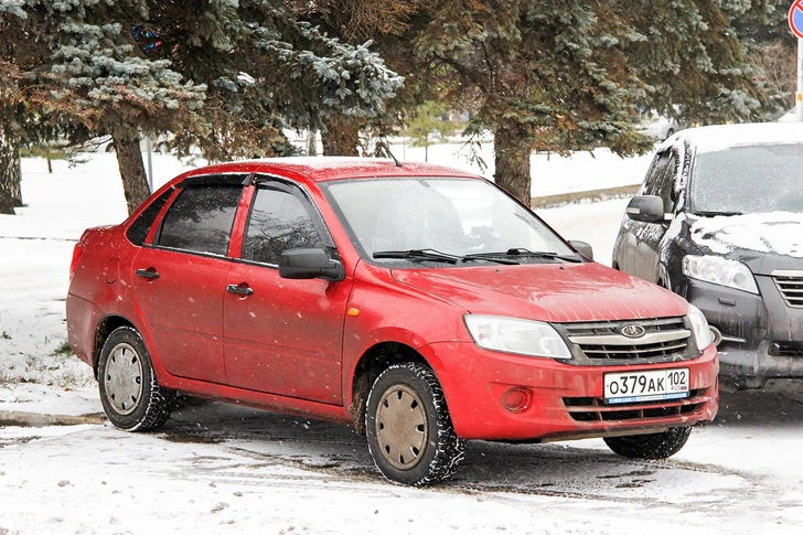 Можно ли купить «Ладу Гранту» дешевле ₽500000? Три города, где за подержанных «ласточек» просят совсем немного