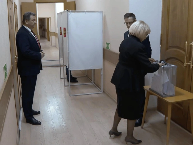 Источник: скриншот трансляции заседания