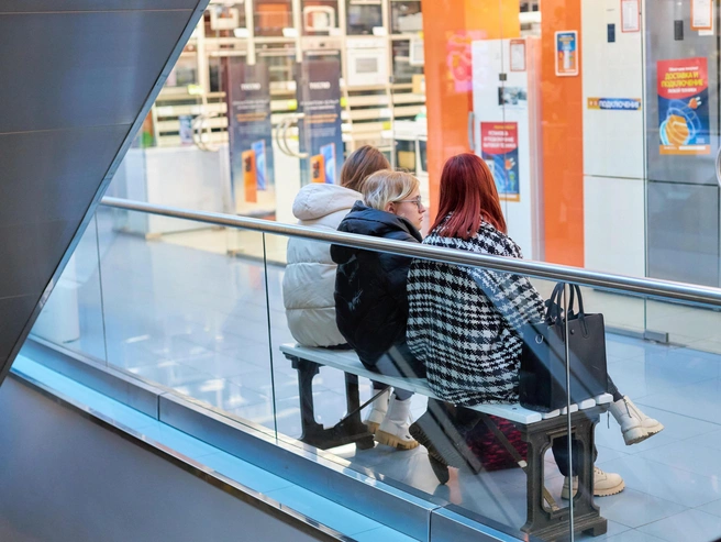 Хотя некоторые родители видят в селфхарме манипуляцию, чаще это крик о помощи. Важно научить ребенка альтернативным способам cope с эмоциями и обратиться к специалисту. | Источник: Роман Данилкин / 63.RU 