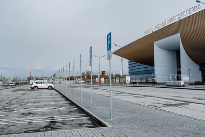 19 рейсов задержано в Перми, вылет в Петербург отложен на 12 часов