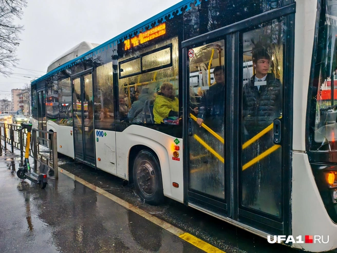 Сначала передняя дверь, потом все остальные | Источник: Булат Салихов / UFA1.RU