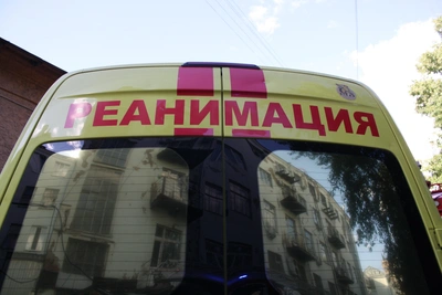 Worker dies after falling from KAMAZ roof