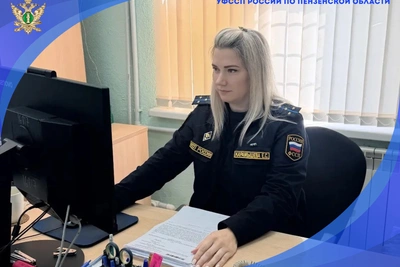 Приставы взыскали долг через родственницу