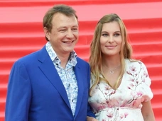 Марат Башаров вышел в свет с бывшей женой после развода
