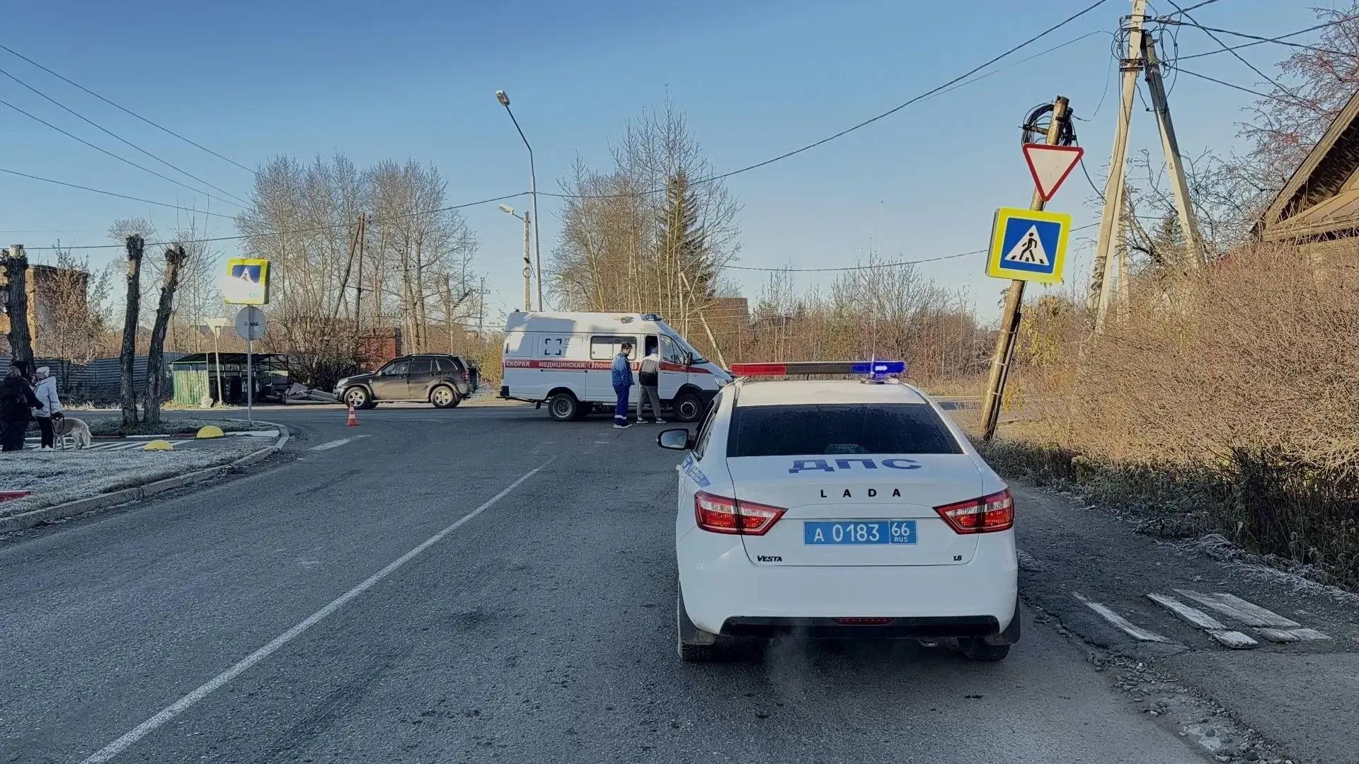 В свердловском городе грузовик насмерть сбил женщину на «зебре»