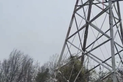 Энергетики устраняют последствия снегопада на ЛЭП в Сочи
