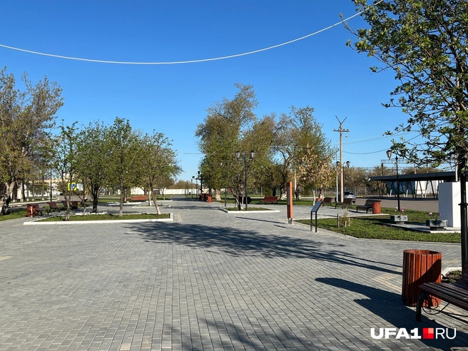 Благоустроенная площадь перед вокзалом | Источник: Андрей Бирюков / UFA1.RU