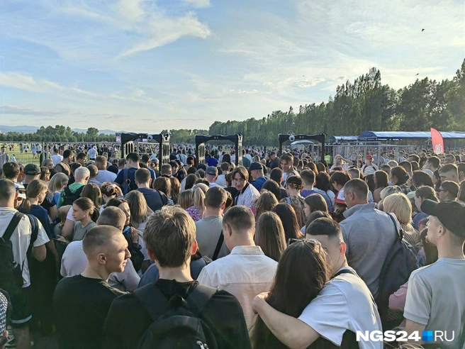 Очереди у металлодетекторов | Источник: Никита Шайхутдинов / NGS24.RU