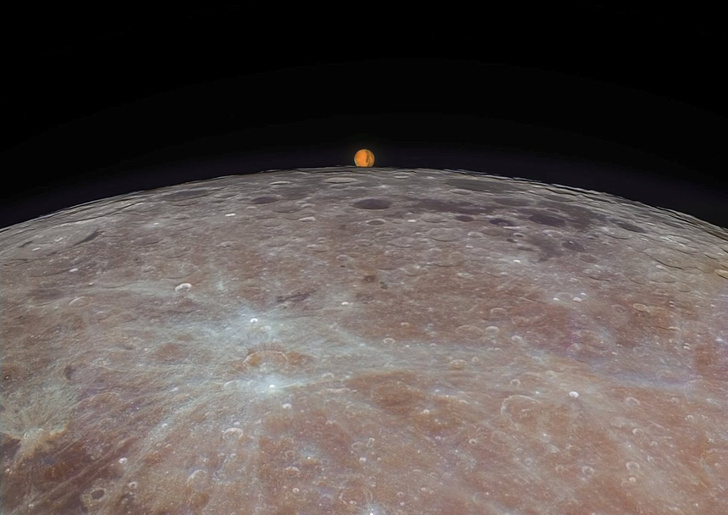 Посмотрите, как Марс выглядывает из-за Луны: фотограф поймал редчайший момент