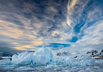 Перед Новым годом температура на Северном полюсе достигла плюсовой отметки