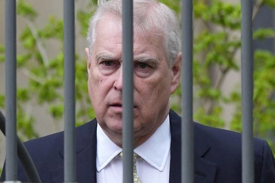 Миллионы британцев против монархии из-за ареста Эндрю Уиндзора