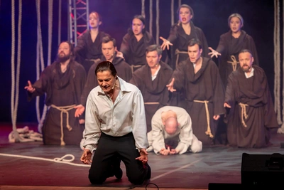 Выходные в Иркутске: спектакль, лекции и вечер Radiohead