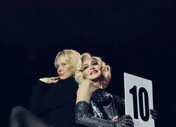 Памела Андерсон выступила на одной сцене с Мадонной