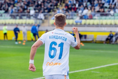 Соболев не забил пенальти, но Зенит победил Динамо