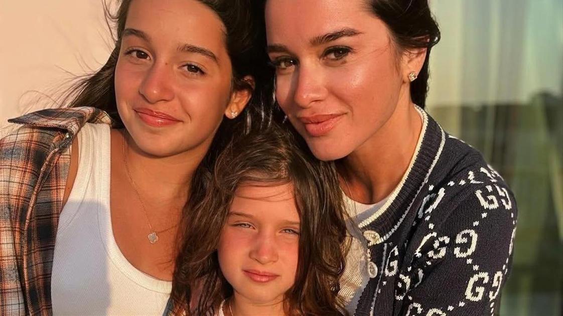 От пакетов ЦУМа и Dior к уборке дома: Бородина учит 9-летнюю дочь выносить мусор