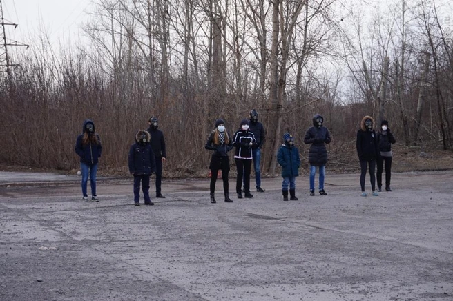 В Красноярске на хит «Тает лед» сняли пародию про «черное небо» и грязный воздух (видео) | ngs24.ru