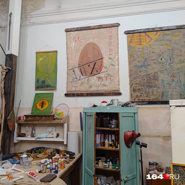 В мастерской художника | Источник: Сергей Гендин / 164.RU