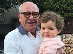 «Эмбрионов много в запасе осталось»: 79-летний Эммануил Виторган признался, что мечтает о пятом ребенке