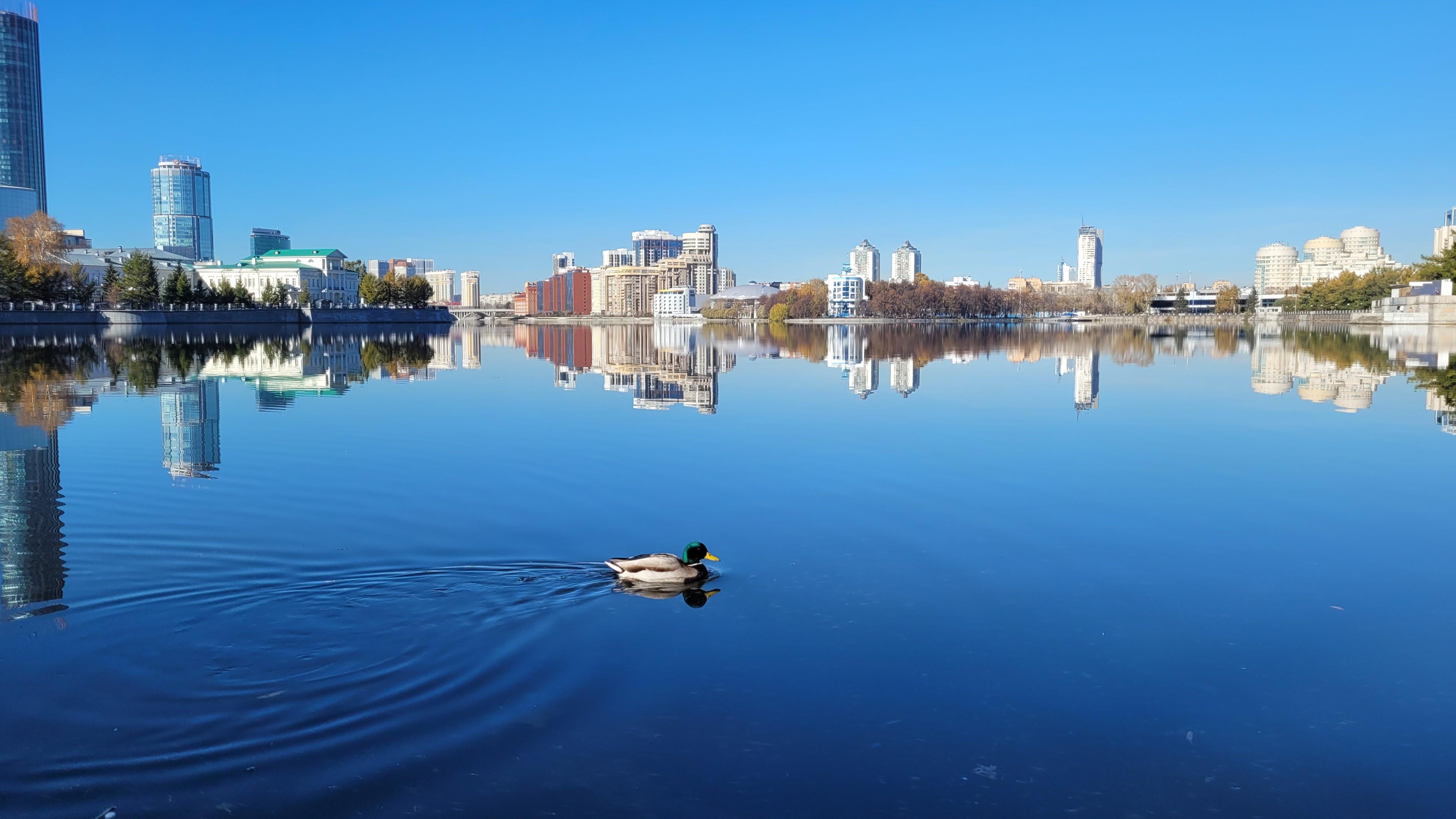 В Екатеринбург внезапно вернулось тепло. Надолго ли это? 