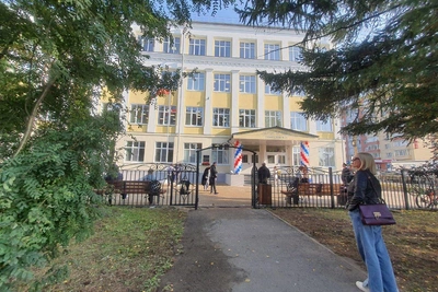 В гимназии №21 на Последний звонок пустят по одному взрослому от семьи