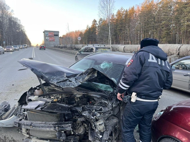 Авария произошла на 2-й км автодороги «Верхняя Пышма — Среднеуральск» | Источник: Госавтоинспекция Свердловской области