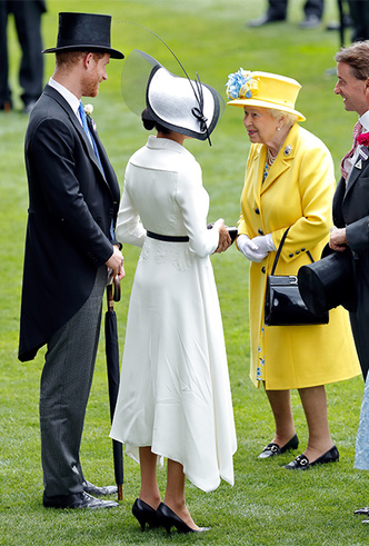 Фото №4 - Насколько герцогиня Меган уже сблизилась с королевской семьей