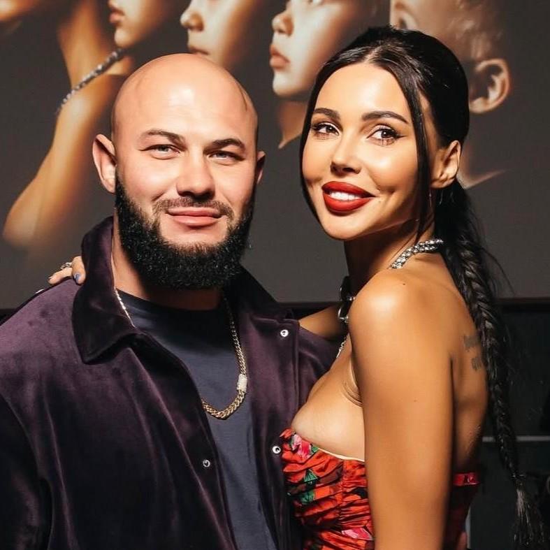 «Оксана отдала половину»: Джиган и Самойлова заключили мировое соглашение и разделили имущество