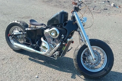 Во Владивостоке продают редкий мотоцикл Honda Steed 1994 года