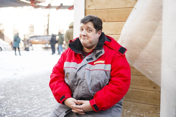 Роман Попов