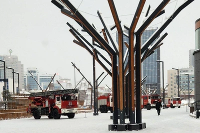 Машины МЧС у УГМК-Арены — для тематического матча