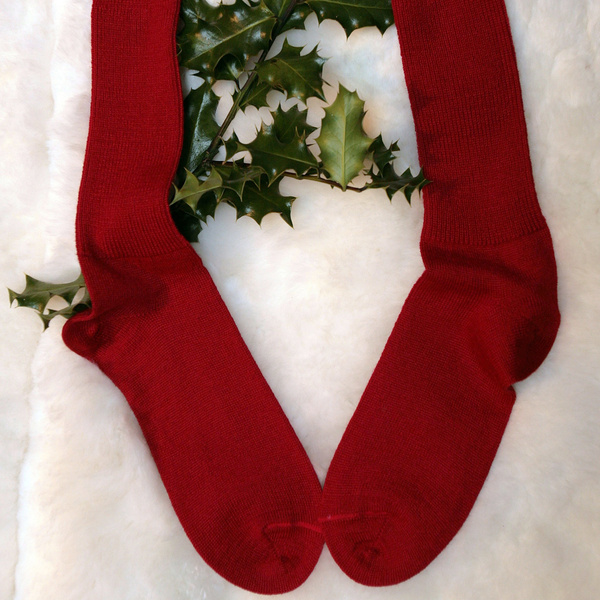 Дома, на каток и на прогулку: 7 пар самых милых и теплых зимних носков