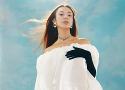 Эмили? Амина в Париже