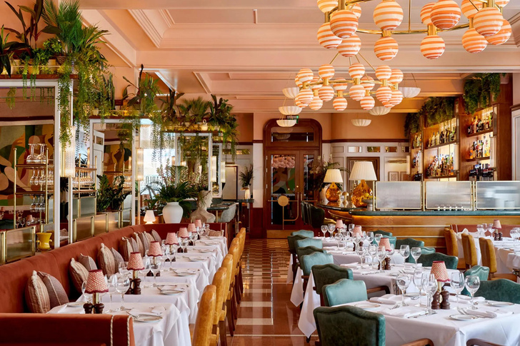 Ресторан San Carlo в Ливерпуле, вдохновленным виллами и садами Италии