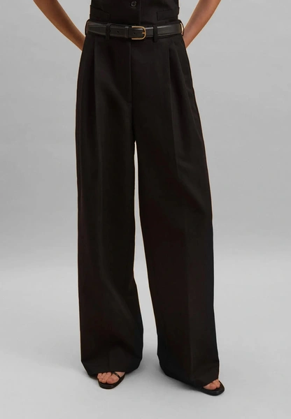 Идеальная база — брюки на осень-зиму 2025/26: лучшие модели у российских брендов Идеальная база — брюки на осень-зиму 2025/26: лучшие модели у российских брендов