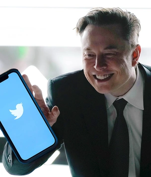 Илон Маск купил Twitter: рассказываем, что будет с «убыточной сетью» дальше