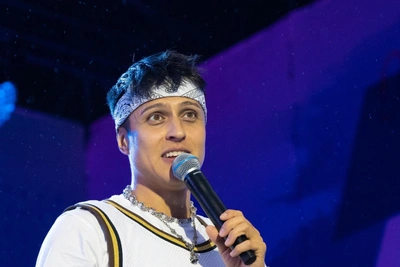 Певец Хабиб закрутил роман со стюардессой