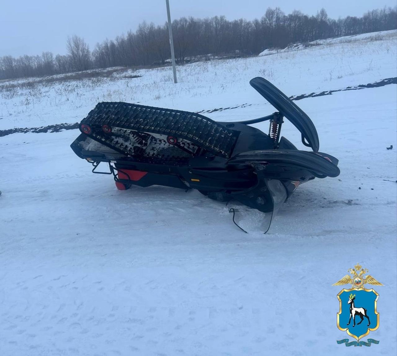 В Самарской области 60-летний лихач перевернулся на снегоходе и погиб