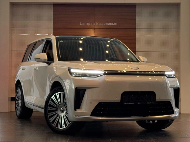 Уже можно записаться на тест-драйв нового кроссовера GAC S9 | Источник: Автосалон на Братьев Кашириных, 129д