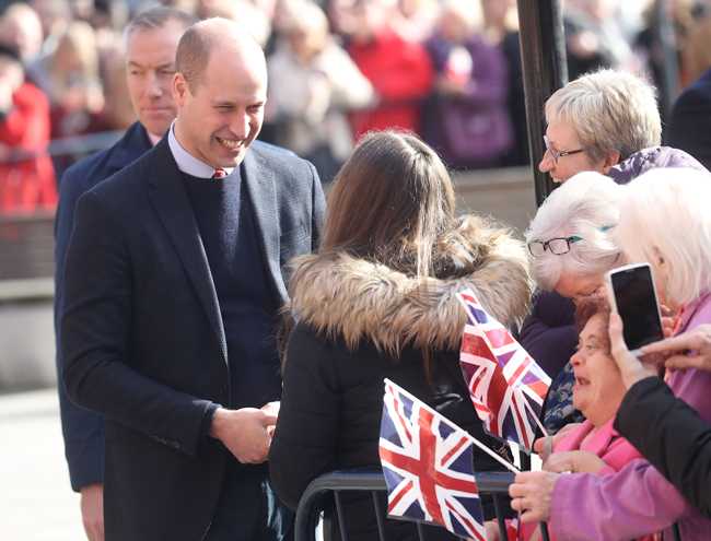 Кейт Миддлтон и принц Уильям посетили Сандерленд: новый образ герцогини и детали визита