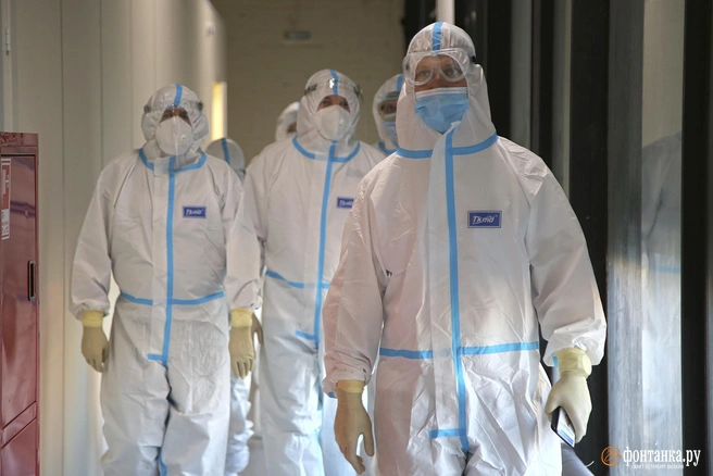 Ученые исследуют болезнь | Источник: Павел Каравашкин / FONTANKA.RU