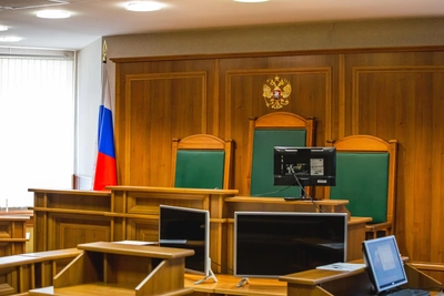 Помощника прокурора обвинили в педофилии и изнасилованиях