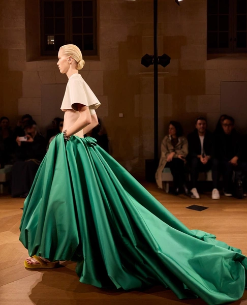 Источник: Balenciaga 
