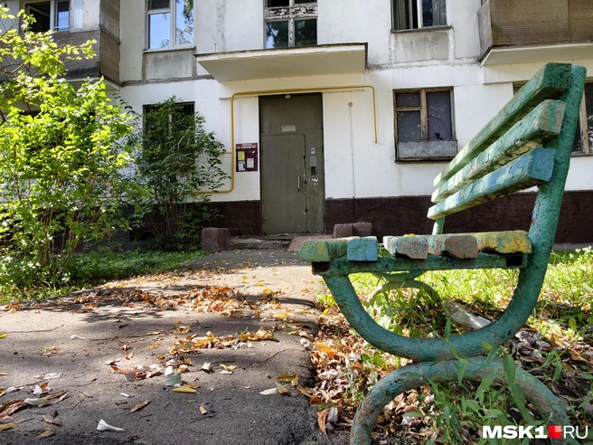 Как выглядели уютные подъезды хрущевок в Царицыно  | Источник: Дмитрий Бондарев / MSK1.RU