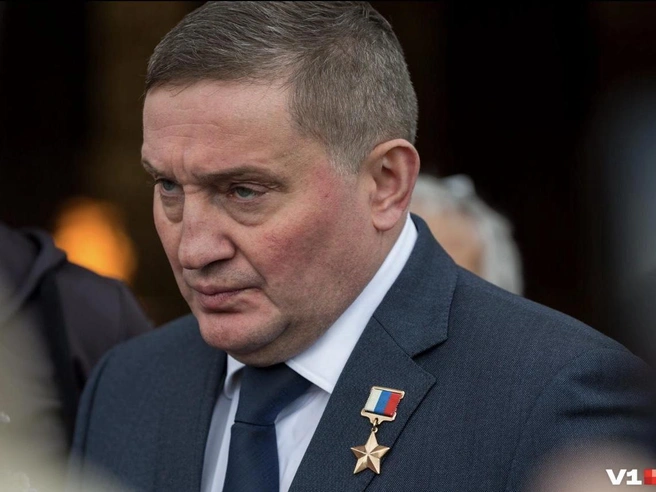 Губернатор Андрей Бочаров дал комментарии по поводу происшествия. | Источник: Алексей Волхонский / V1.RU