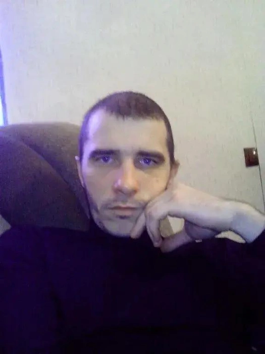 В прошлом Михаил Сбрадов работал водителем и предоставлял услуги мужа на час | Источник: Михаил Сбрадов / OK.ru