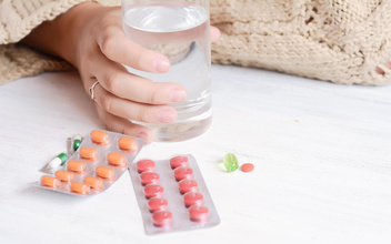«Подсяду, как на наркотики»: 5 мифов об антидепрессантах