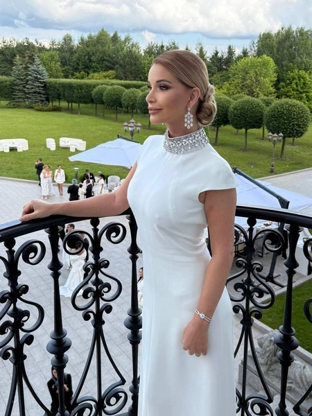Сама Ольга была ослепительна на свадьбе