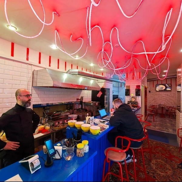 У заведения уже появились постоянные клиенты | Источник: Ярослава